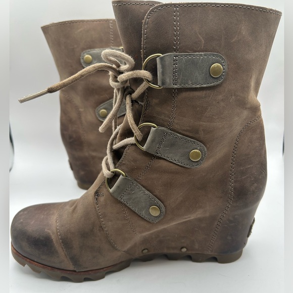 Sorel Joan of Arctic™ Leather Wedge Boot | Kettle Brown| Waterproof Size 9:5 - Picture 3 of 9